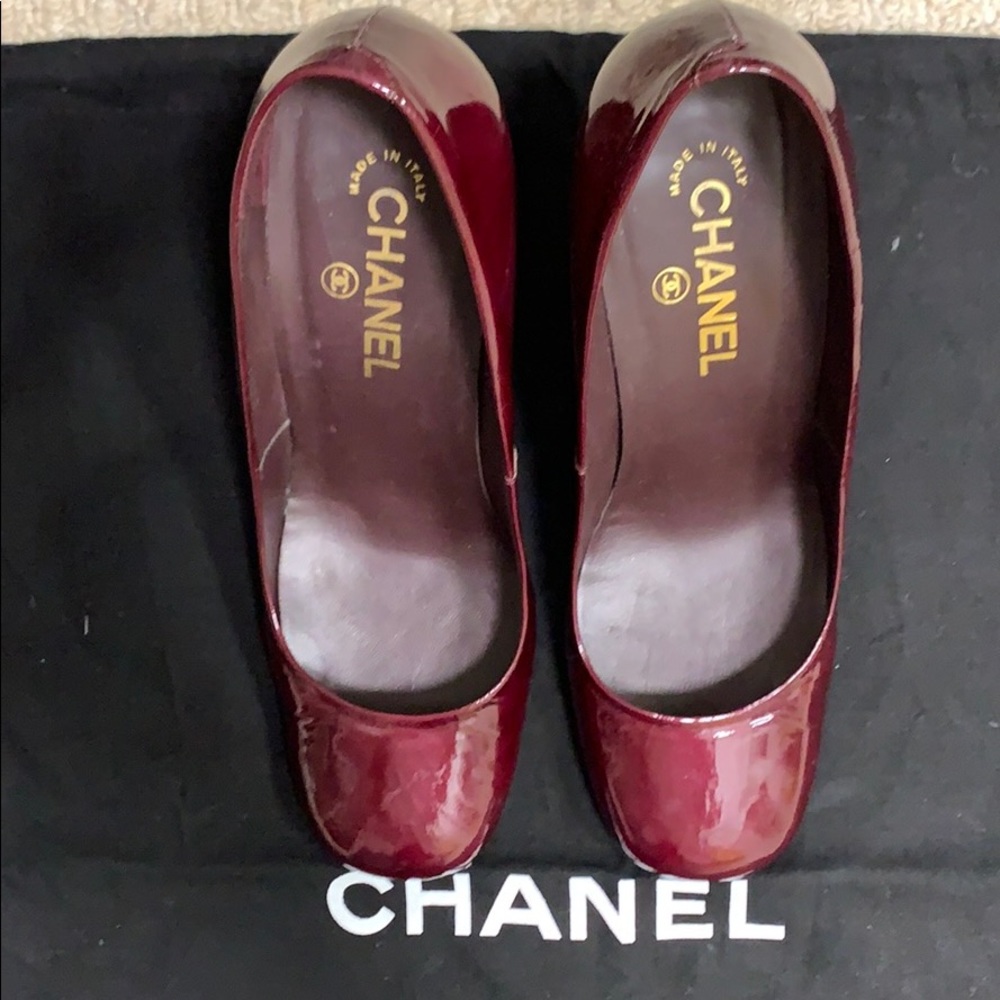 🌟Chanel paten leather burgundy pump